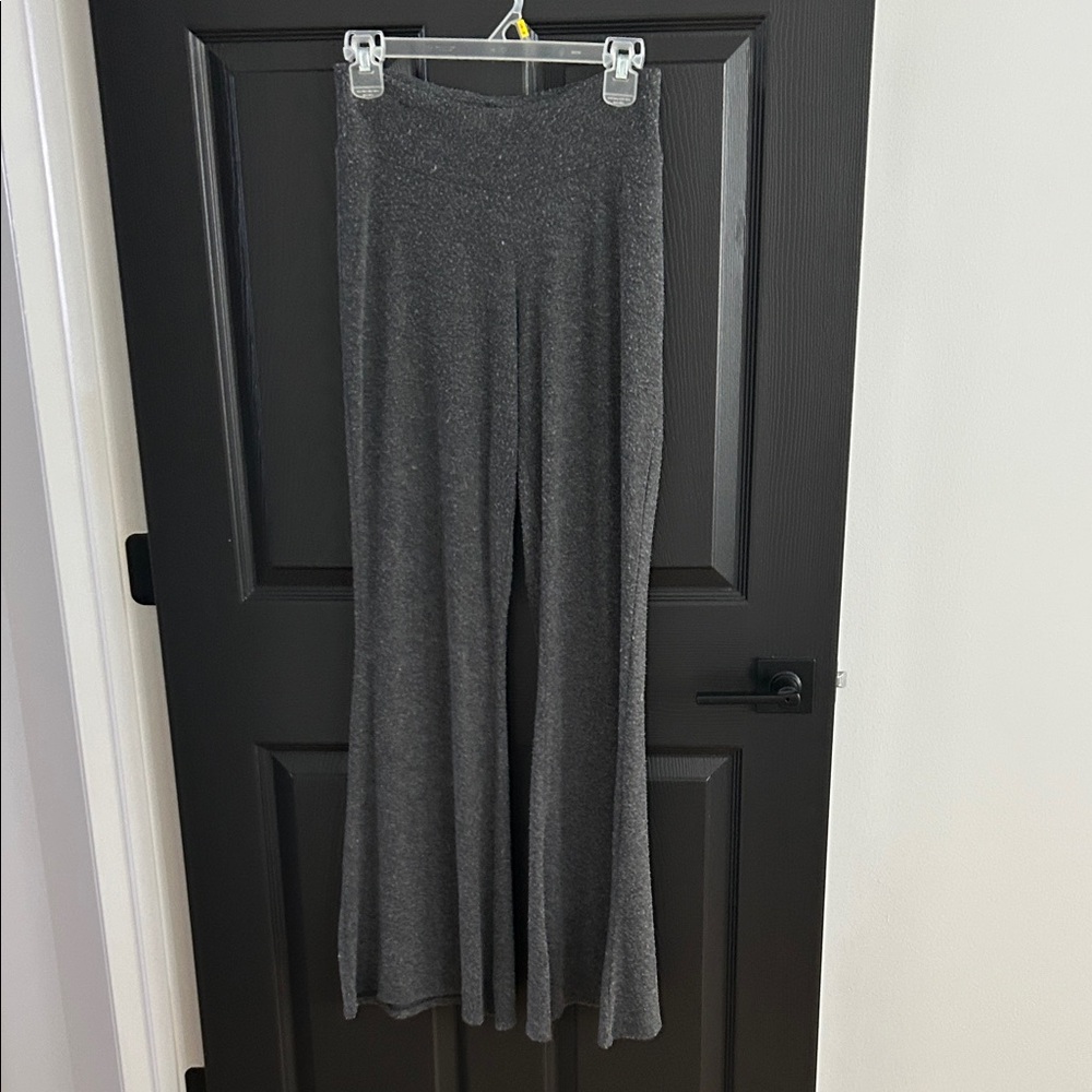 ALO Yoga Charcoal Leggings - Picture 1 of 3